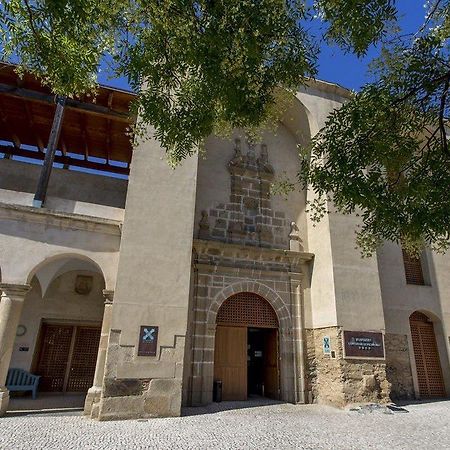 Hotel 4 Estrellas Conventual De Alcantara ภายนอก รูปภาพ