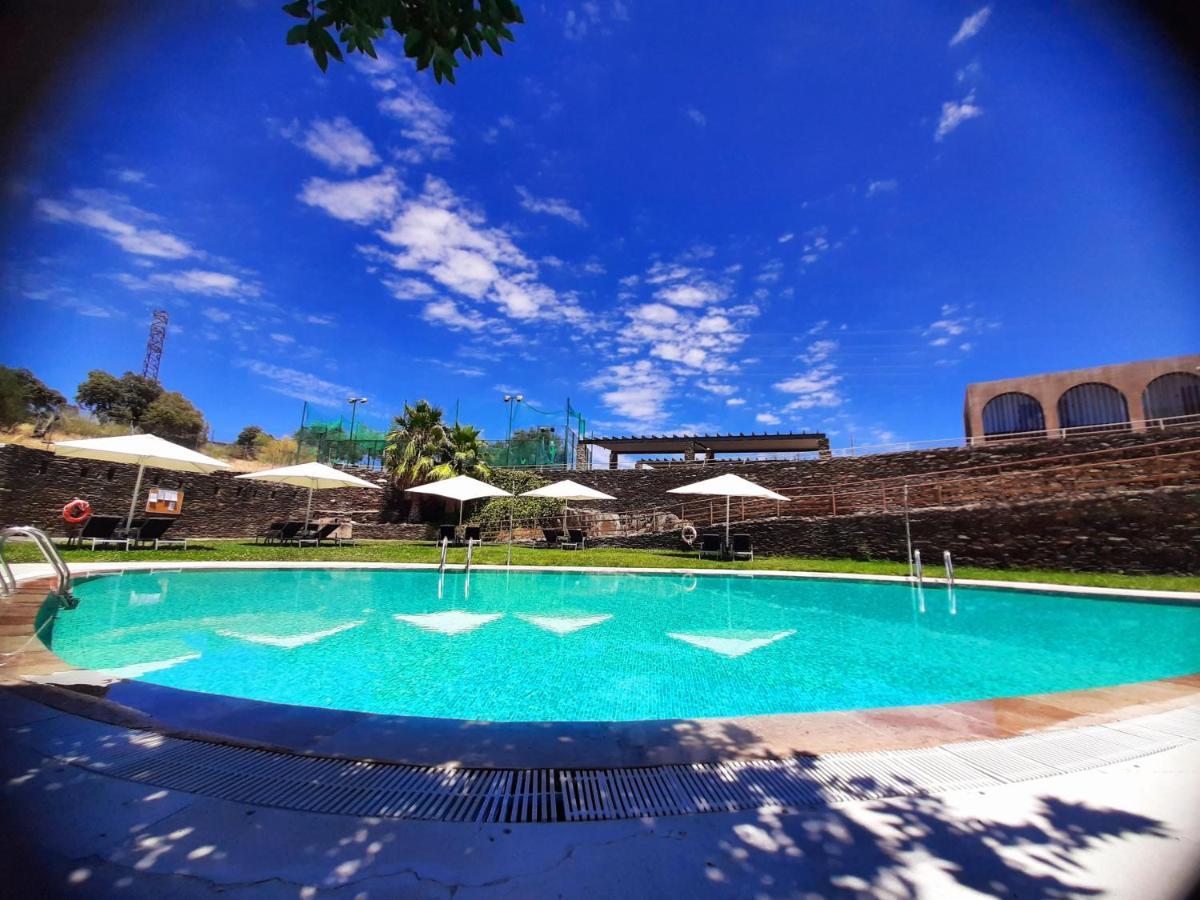Hotel 4 Estrellas Conventual De Alcantara ภายนอก รูปภาพ