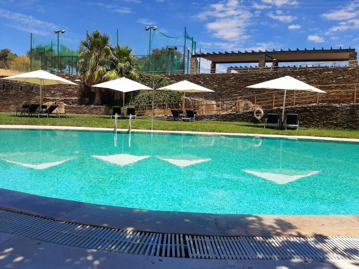 Hotel 4 Estrellas Conventual De Alcantara ภายนอก รูปภาพ