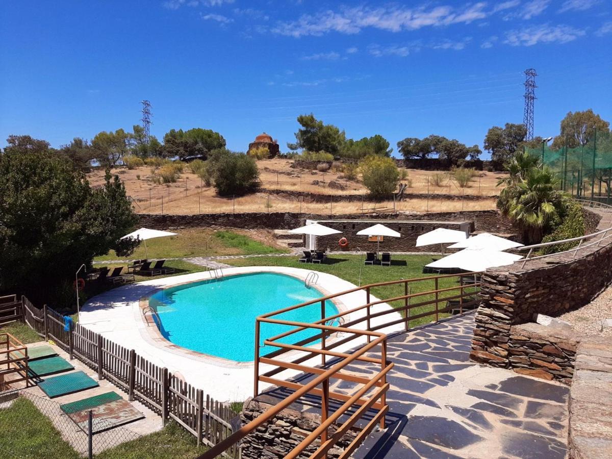 Hotel 4 Estrellas Conventual De Alcantara ภายนอก รูปภาพ