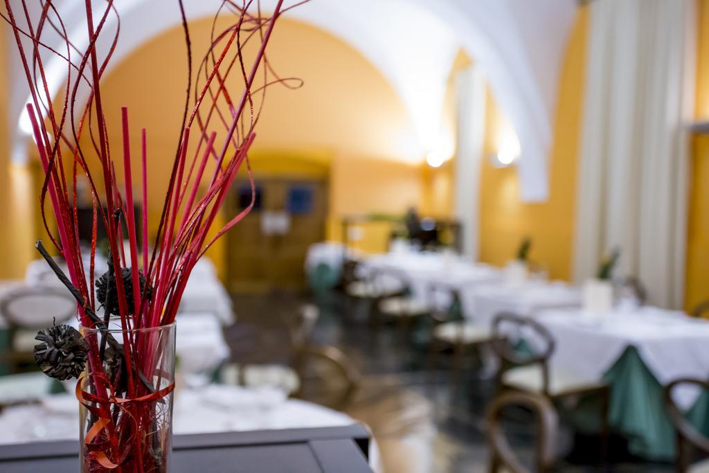 Hotel 4 Estrellas Conventual De Alcantara ภายนอก รูปภาพ