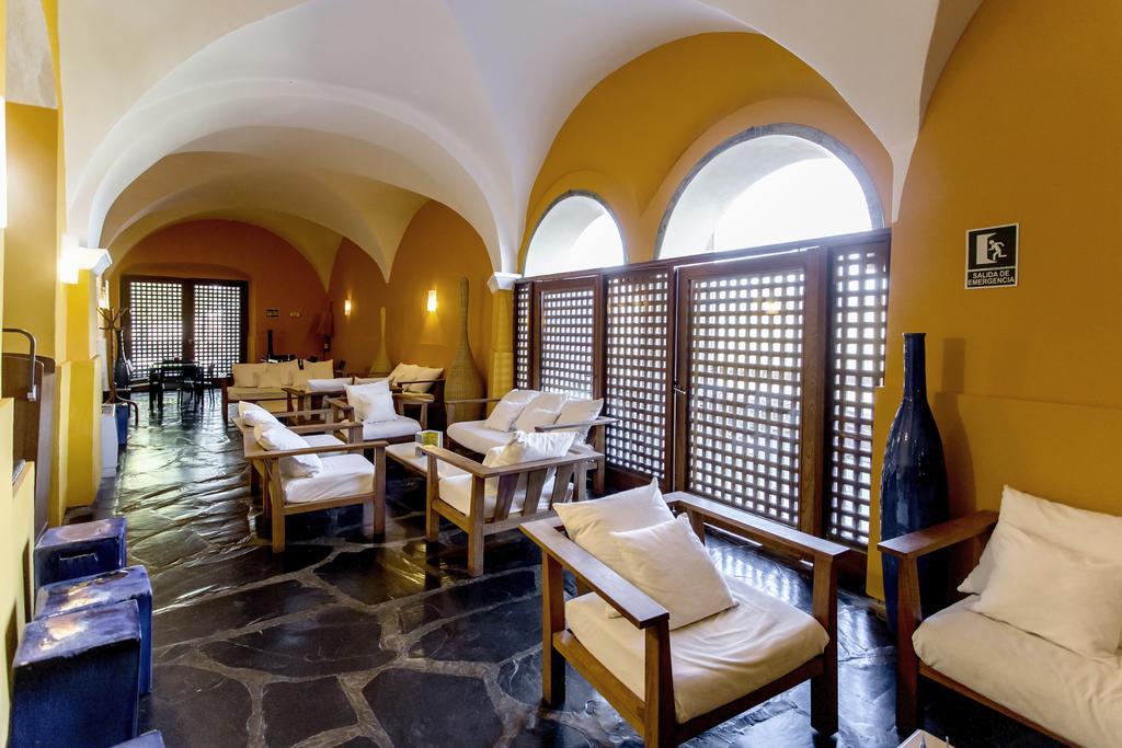 Hotel 4 Estrellas Conventual De Alcantara ภายนอก รูปภาพ
