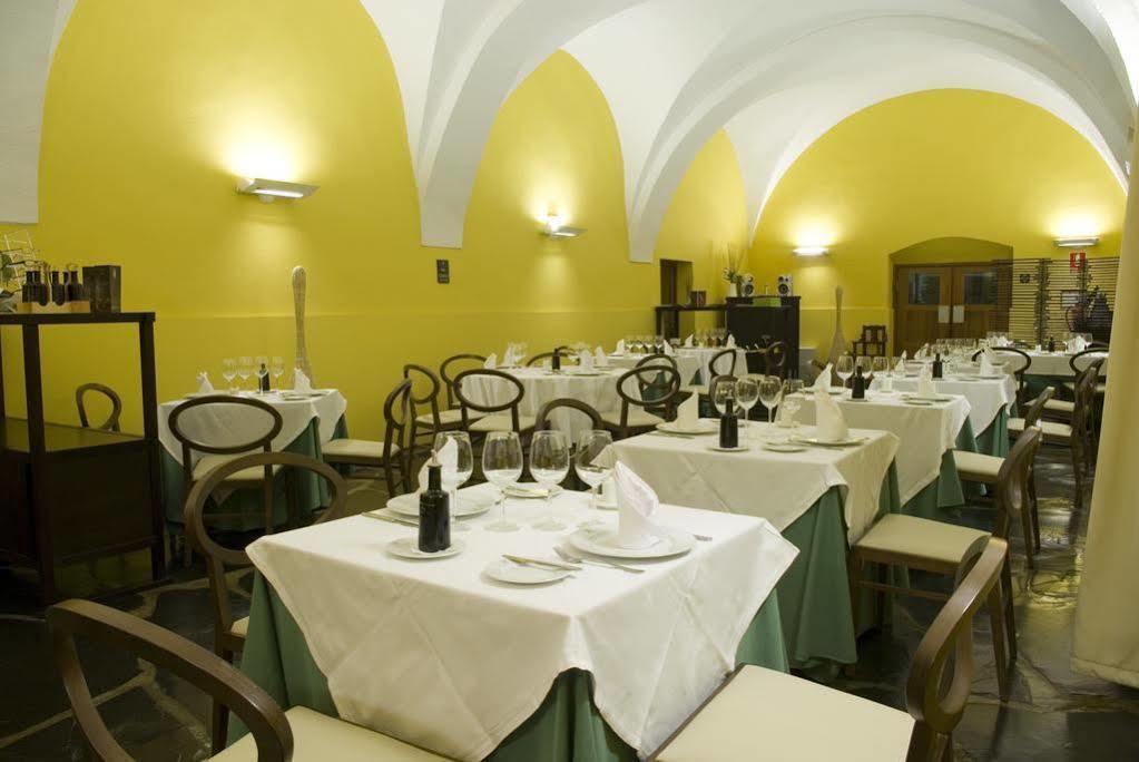Hotel 4 Estrellas Conventual De Alcantara ภายนอก รูปภาพ