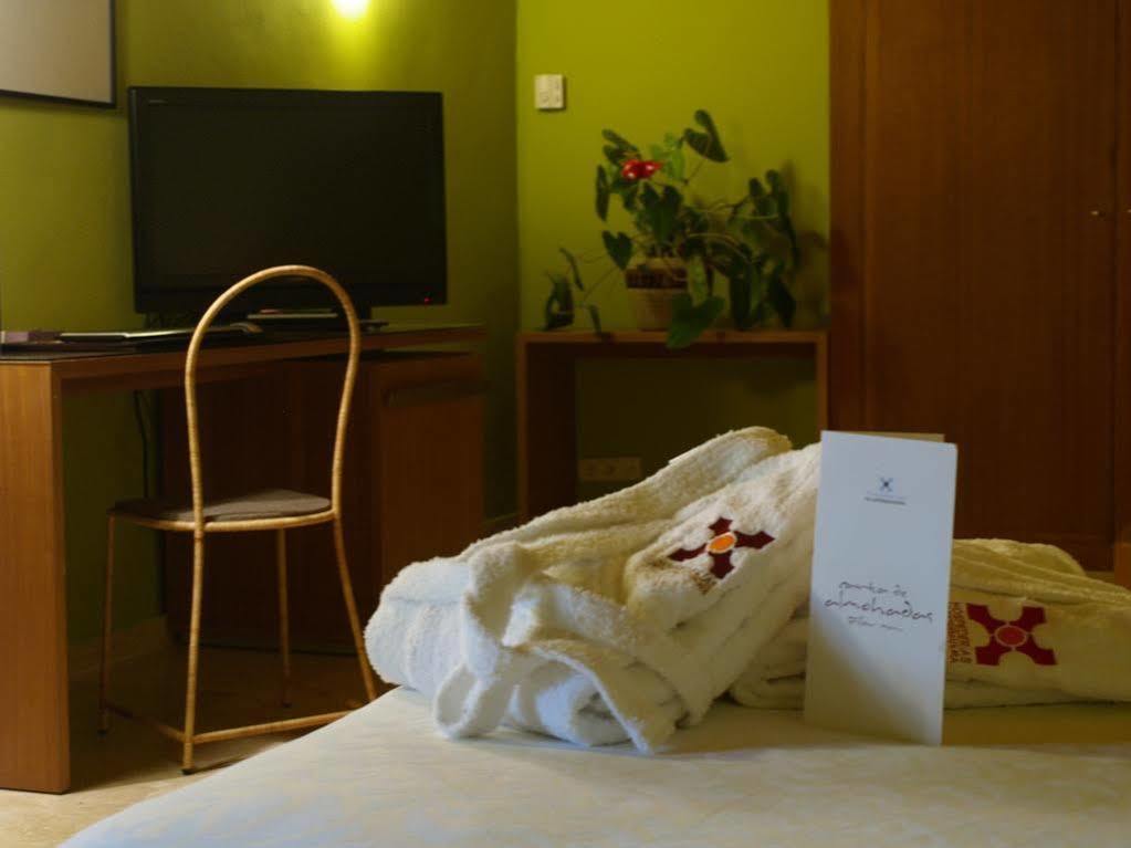 Hotel 4 Estrellas Conventual De Alcantara ภายนอก รูปภาพ